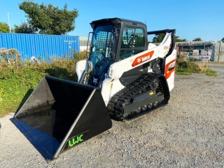 Skid Steer Buckets 5