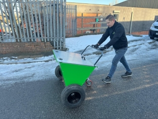 Pedestrian Drop Gritters 11