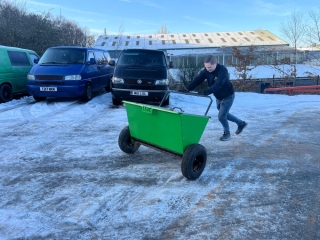 Pedestrian Drop Gritters 13