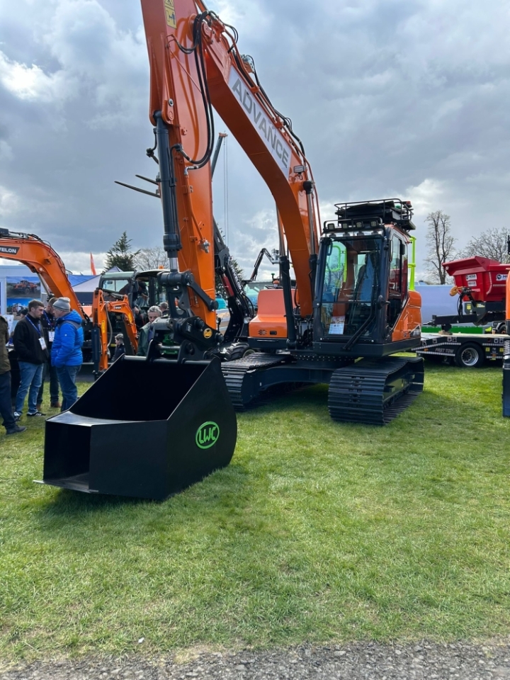 Excavator Concrete Pouring Buckets